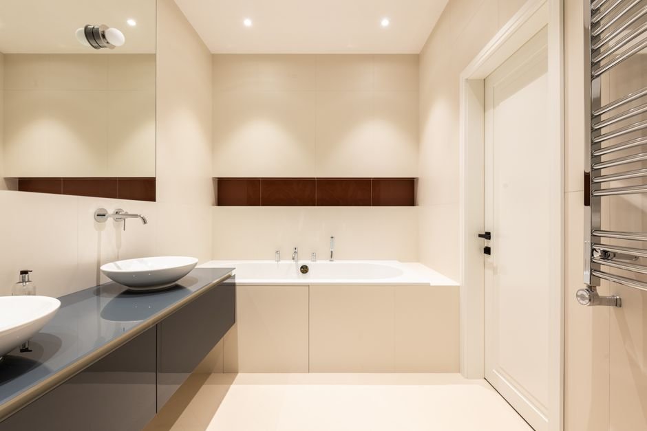 Deck Mount vs Wall Mount Tub Faucets: Which is Better? — Wall Mount Tub Faucets&nbsp;&nbsp;