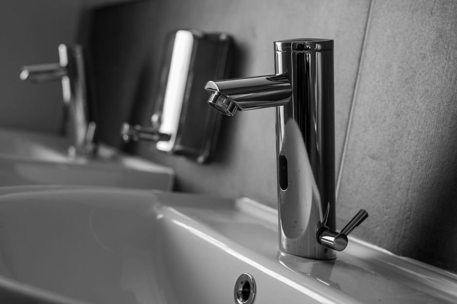 Pros and Cons of Brushed Nickel Finish Bathroom Faucets — Pros of Brushed Nickel Finish Bathroom Faucets