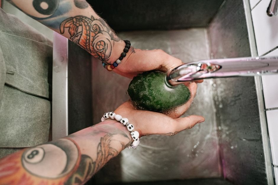 The Pros and Cons of Pre-Rinse Commercial Faucets — Pros of Pre-Rinse Commercial Faucets