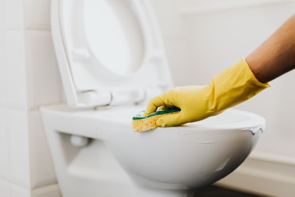 How To Remove Yellow Stains From Toilet Seat — Tools and Supplies You'll Need