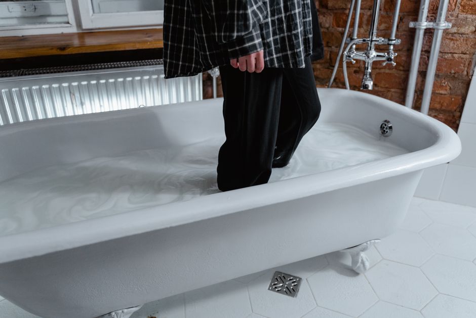 How To Clean Bathtub — Understanding Your Bathtub Type