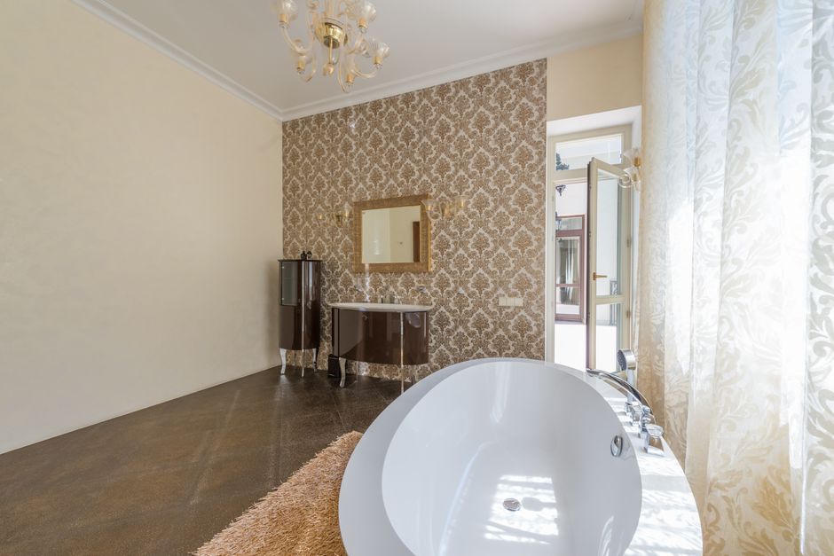 How Wide Is A Bathtub — Standard Bathtub Width: A Precise Breakdown