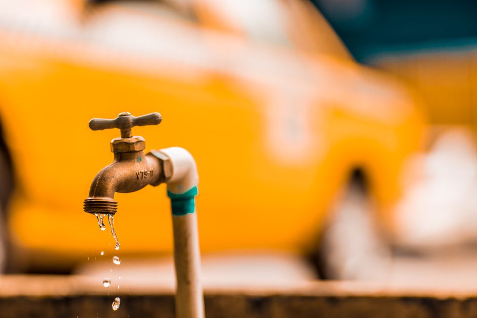 Why Is My Bathtub Faucet Leaking — Diagnosing the Problem: Step-by-Step Guide