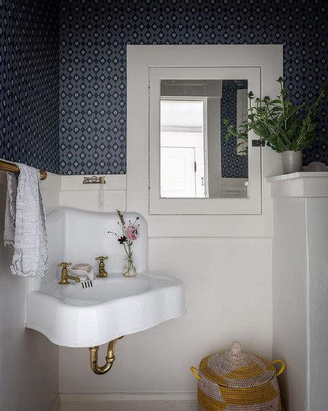 The Corner Sink that Can Save Life - Bathroom Storage Solution Ideas