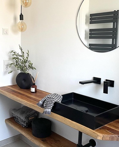 Let’s Fall in Love with Black Sink 9 trendy bathrooms ideas with black fixtures