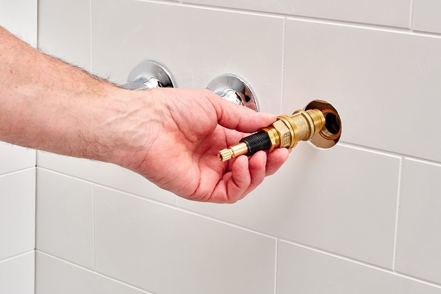 how to replace bathtub faucet