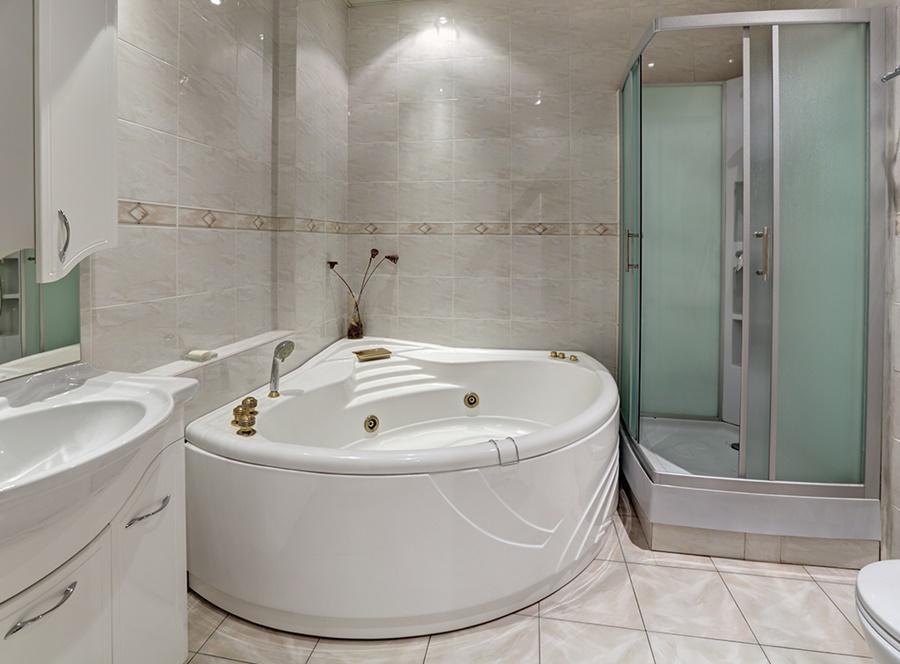 how to fix crack in bathtub