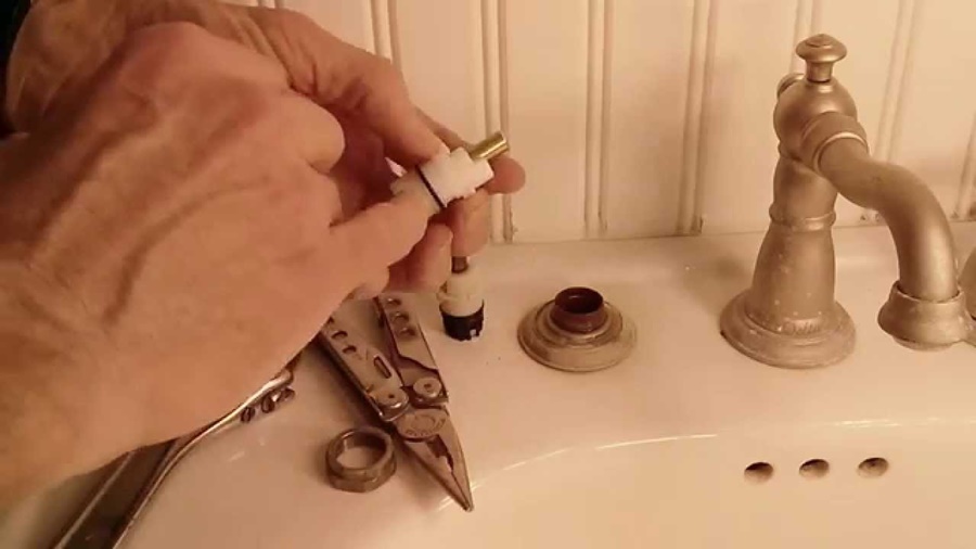 how to fix a leaky bathroom sink faucet double handle