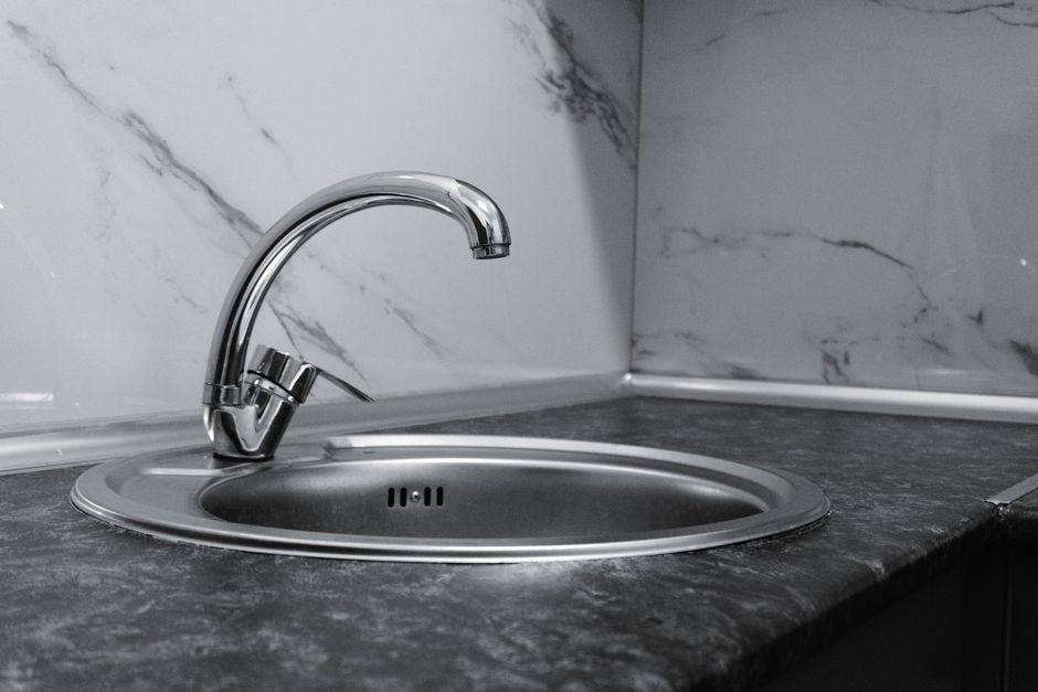 Delta Linden 9197T-DST Touch Kitchen Faucet review