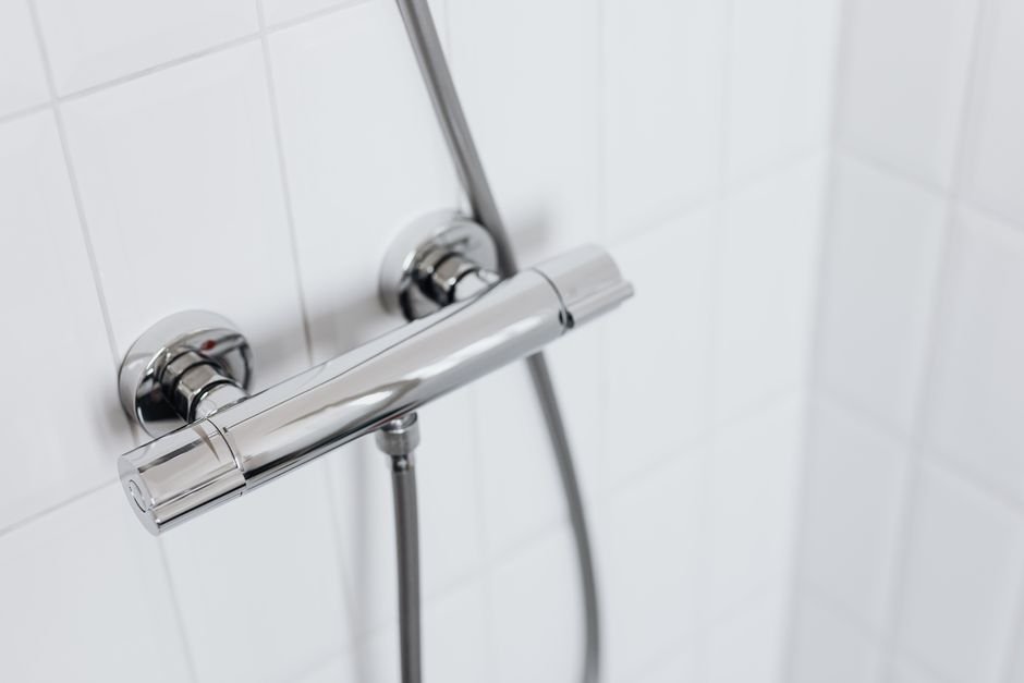 troubleshooting bathroom fixture problems