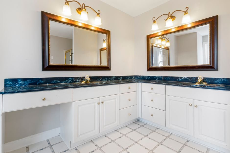 Vanity cabinet options