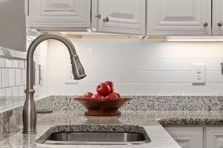 best sinks for granite counters